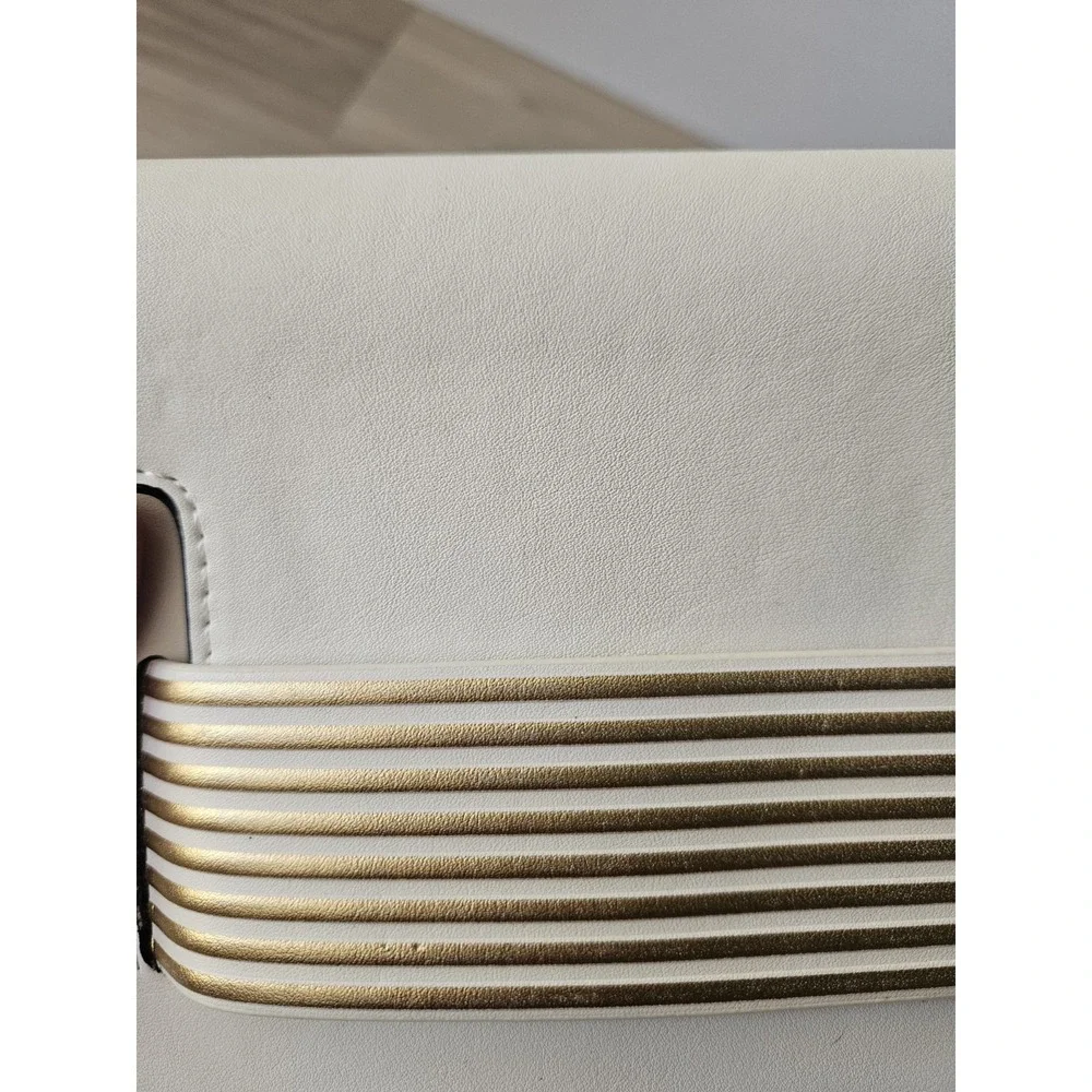 Coquette Old Money Cream White Flap‎ Bag – Minimalist Chic Gold Shoulder Purse